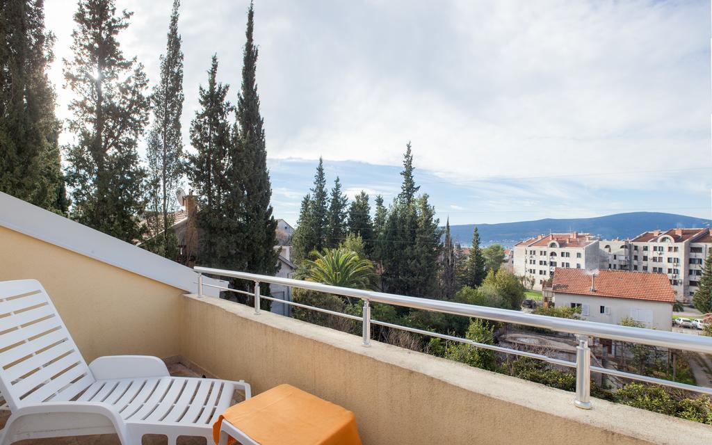 Apartments Viktoria Tivat Exteriér fotografie