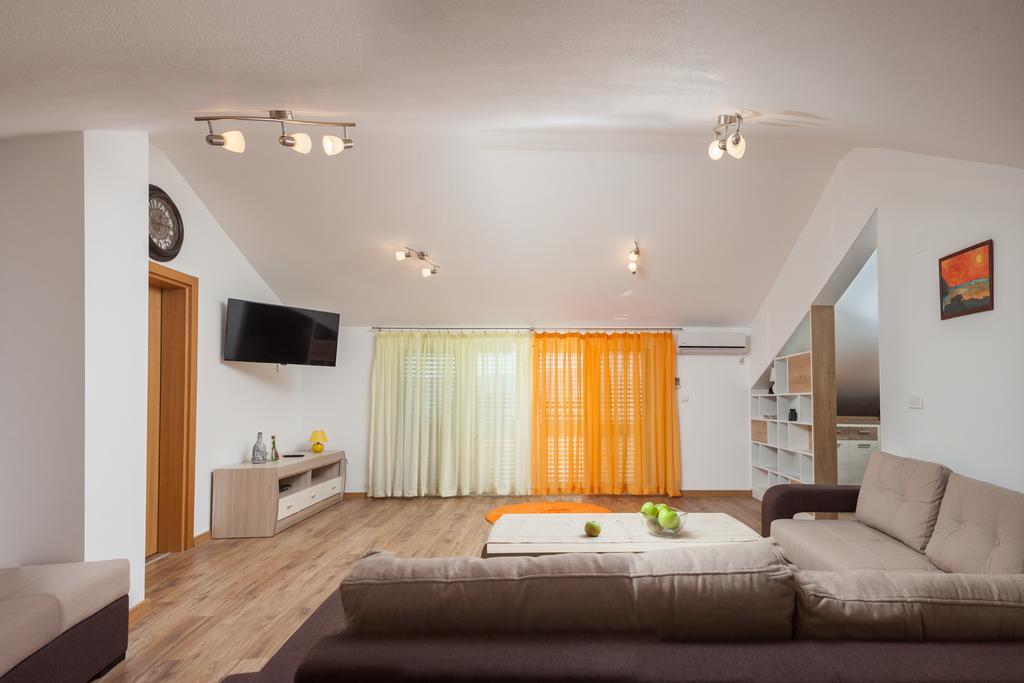 Apartments Viktoria Tivat Exteriér fotografie